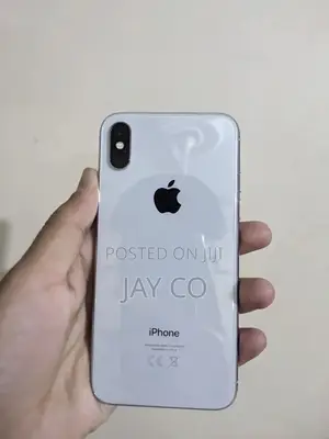 Apple iPhone X 64GB White