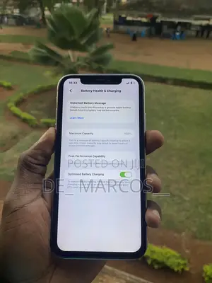Apple iPhone 11 64GB Kijivu (Iliyo tumika)