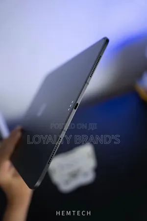 New Apple iPad Pro 13" (2025) 2TB