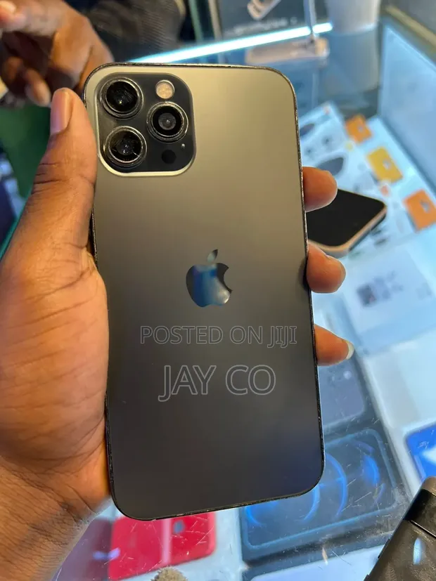 Apple iPhone 12 Pro Max 128GB Kijivu - 1