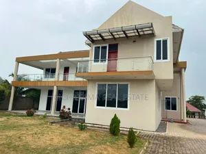 Block ya Vyumba 5 vya Ghorofa kwa Uuzaji Mbweni, Mchakama Real Estate