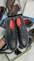 Viatu vya Ngozi vya Zara & Clarks vya Wanaume - 5