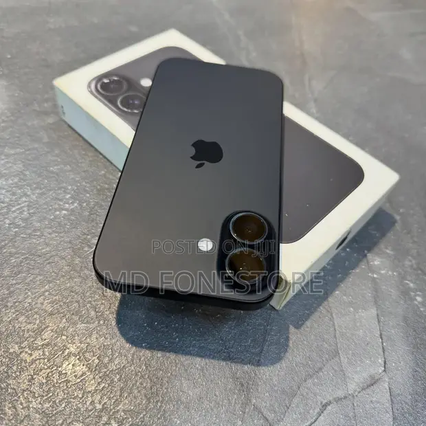 New Apple iPhone 16 256GB Black - 1