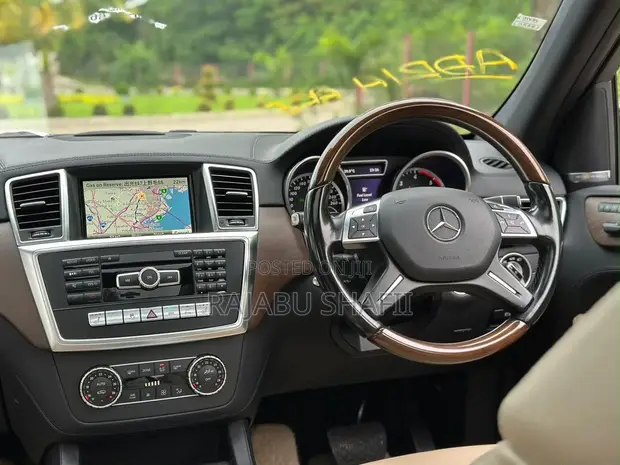 Mercedes-Benz GL-Class 350 BlueTEC 2016 Black - 1
