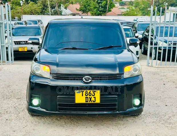 Toyota Corolla Rumion 2009 Black - 1