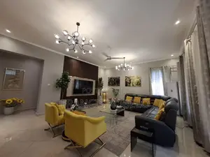 Furnished 4-Bedroom Villa for Rent in Oyster Bay