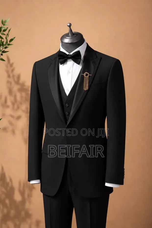 Mario Casas Men's Two-Piece Suit - 1