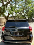 Toyota Vanguard 2010 Black - 4