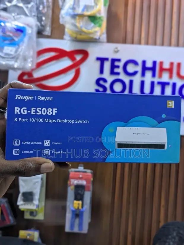 Ruijie RG-ES08F 8-Port Gigabit Desktop Network Switch - 1