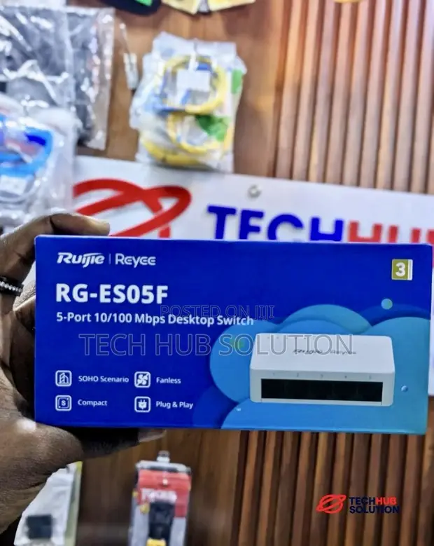 Ruijie RG-ES05 5-Port Gigabit Desktop Network Switch - 1