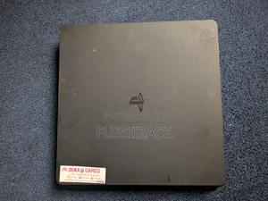 PS4 Slim 500GB Console