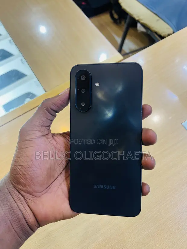 Samsung Galaxy A17 128GB Black - 1