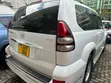 Toyota Land Cruiser Prado 2005 - Pearl White - 3