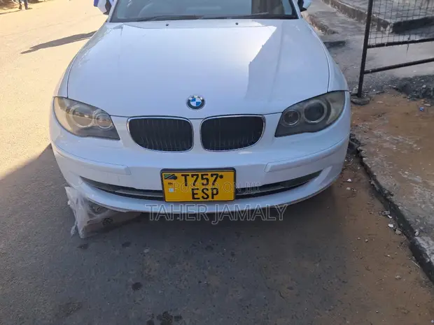 BMW 1 Series 2009 White - 1