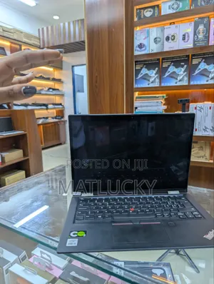 Lenovo ThinkPad X13 Yoga Laptop