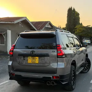 Toyota Land Cruiser Prado TX 2023 Brown
