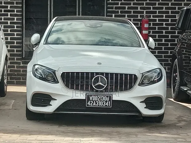 Mercedes-Benz E200 2017 White - 1