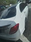 Mercedes-Benz E200 2017 White - 4