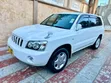 Toyota Kluger 2005 White - 3