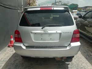 Toyota Kluger V 2001 Silver