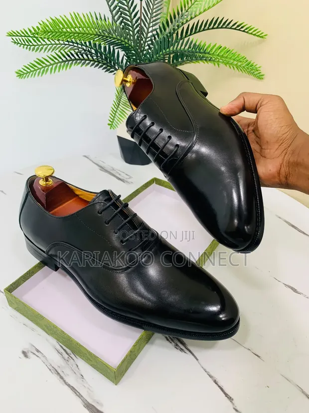 Clarks "Nextdoor" Black Leather Shoes - 1