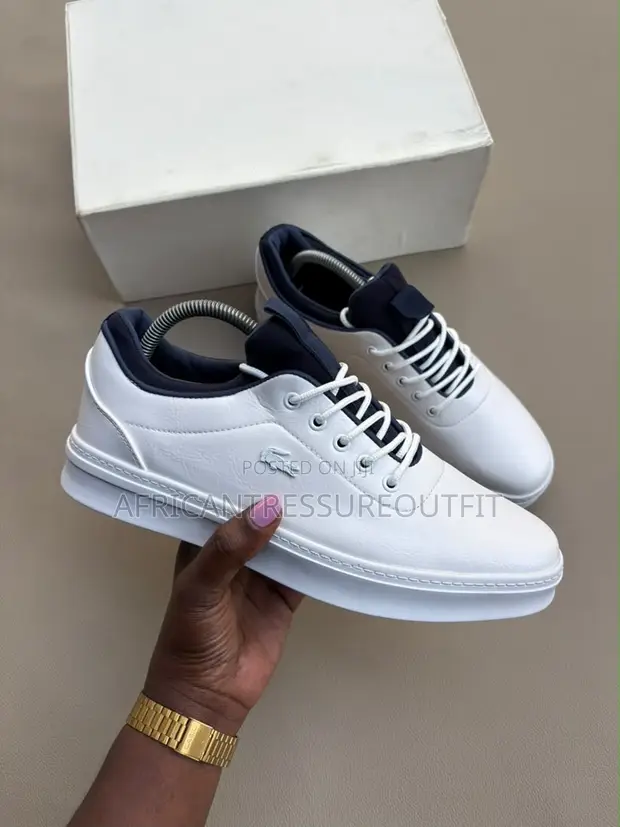 Lacoste Low-Top Sneakers - Smooth Leather - 1