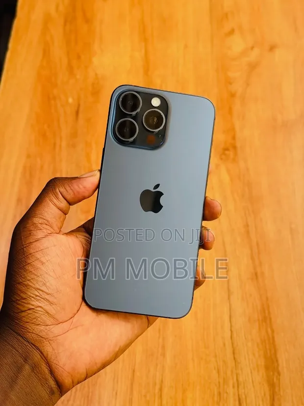 Apple iPhone 15 Pro Max 1TB Black (Used) - 1