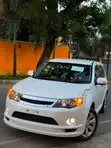 Mitsubishi Outlander 2010 White - 4
