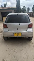 Toyota Vitz 2003 Silver - 2