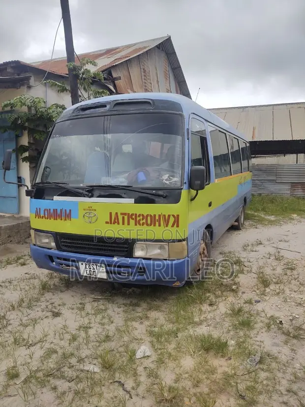 Toyota Coaster 2004 Blue - 1