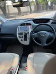 Toyota Ractis 2010 White - 4