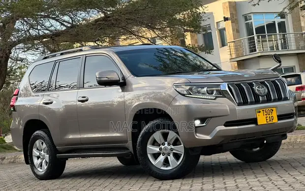 Toyota Land Cruiser Prado 2.7 TX 2020 Gray - 1
