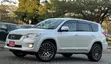 Toyota Vanguard 2010 White - 3