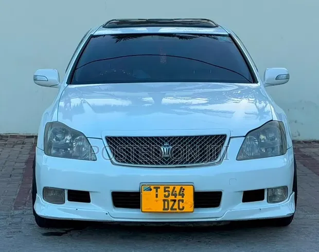 Toyota Crown Athlete 2006 - 1