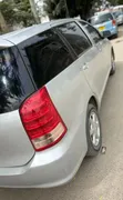Toyota Wish 2005 Nyeupe - 4