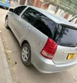 Toyota Wish 2005 Nyeupe - 5