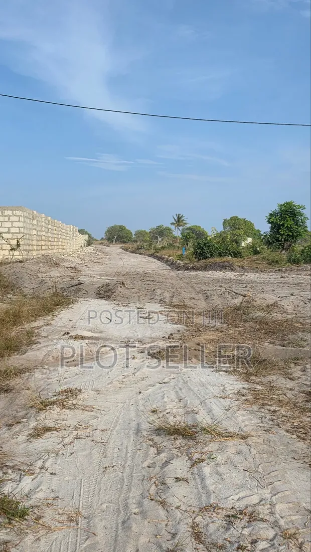 Kigamboni Land Plot - 548.1 sqm, Near Somangila - 1