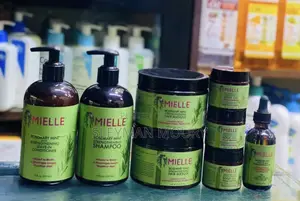 Mielle Rosemary Mint Scalp & Hair Strengthening Oil