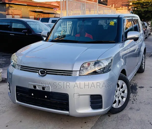 Toyota Corolla Rumion Hatchback 1.5 FWD 2009 Silver - 1