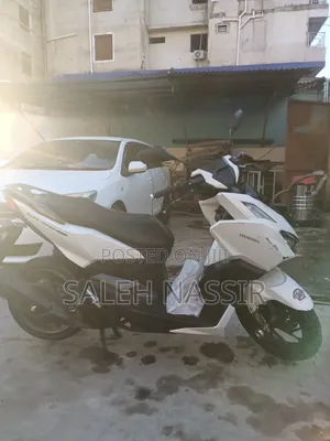 Honda Vario 160 Scooter 2022