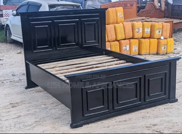 Luxury Solid Wood Bed 5/6 - Brand New - 1