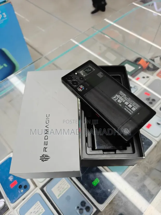 New ZTE nubia RedMagic 10 Pro 512GB White - 1