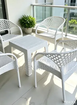Heavy Duty Traditional Dining Table and 4 Chairs