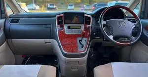 Toyota Alphard 2005 - Pearl White