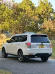 Subaru Forester 2011 White - 5