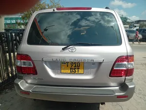 Toyota Land Cruiser VX Limited 2002