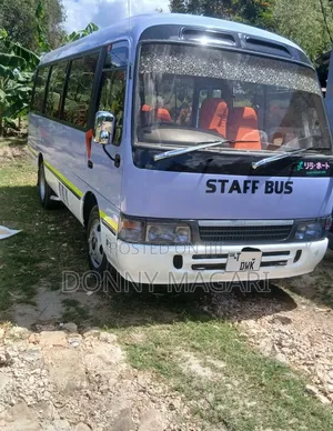 Toyota Coaster 2002 - Blue