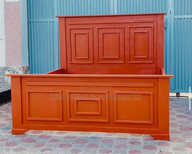 Wooden Bed 5/6 - Brown - 1