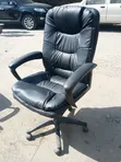 Office Chair - Sturdy Black - 2