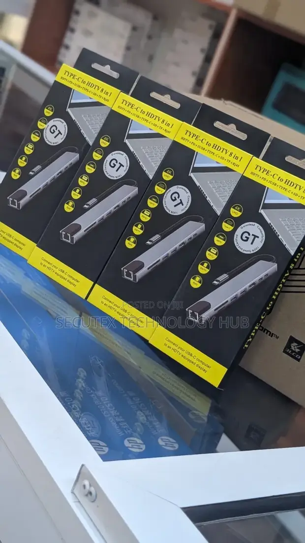 USB-C 8-in-1 Multiport Adapter - 1
